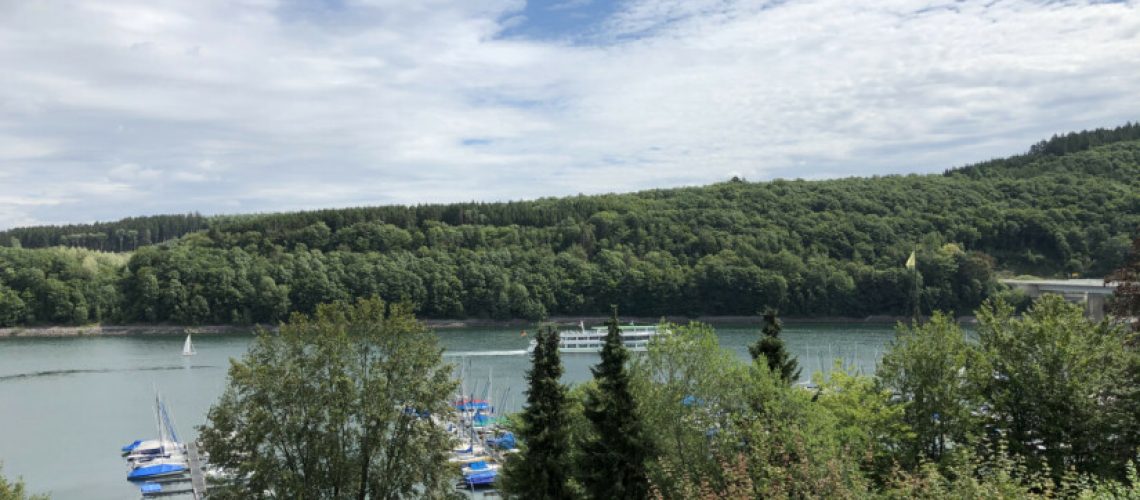 Lunchen aan het water